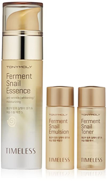 TONYMOLY Timeless Ferment Snail Essence Kit protects the skin from ultraviolet rays and moisturised your skin deeply leaving it soft and smooth